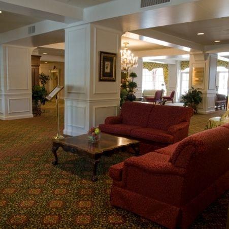 Williamsburg Hospitality House Hotel Interior photo