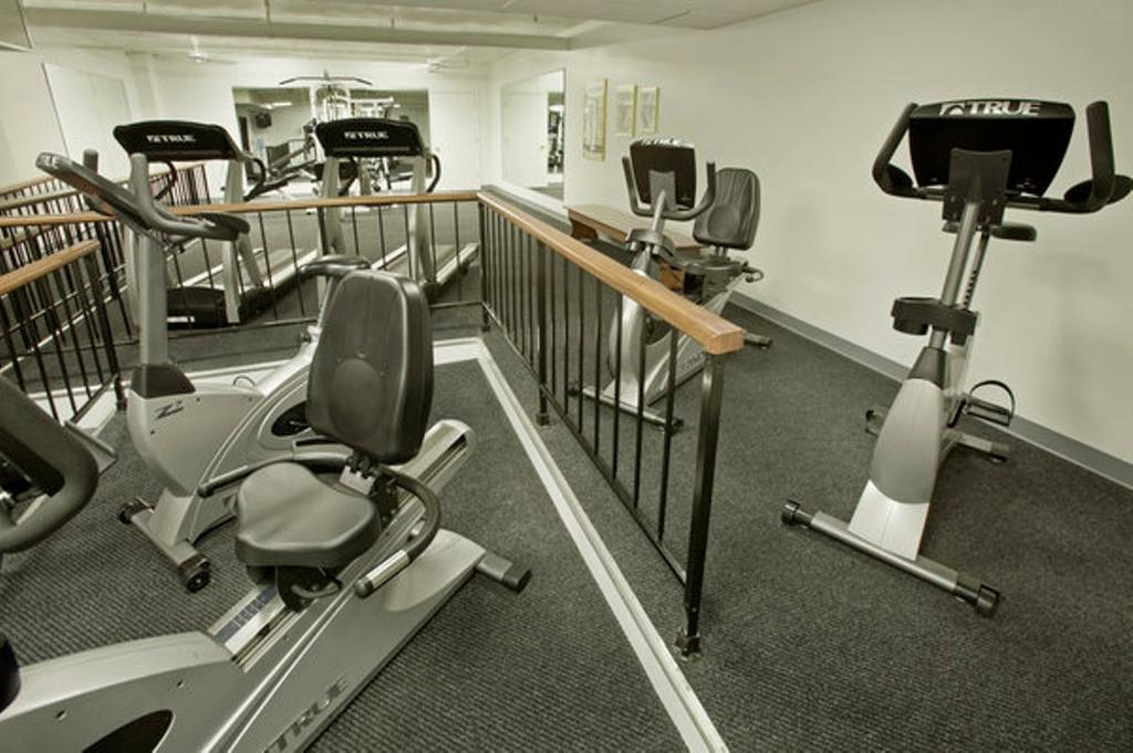 Williamsburg Hospitality House Hotel Facilities photo